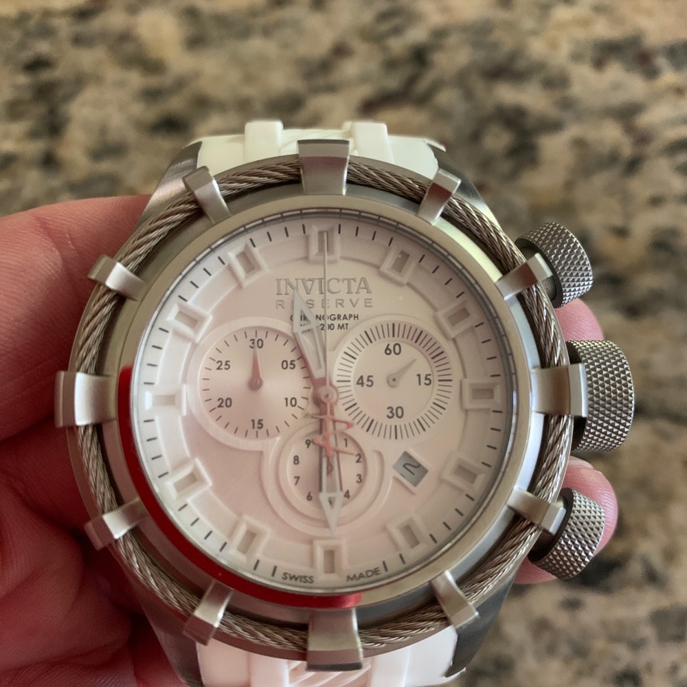 Invicta Bolt 1376